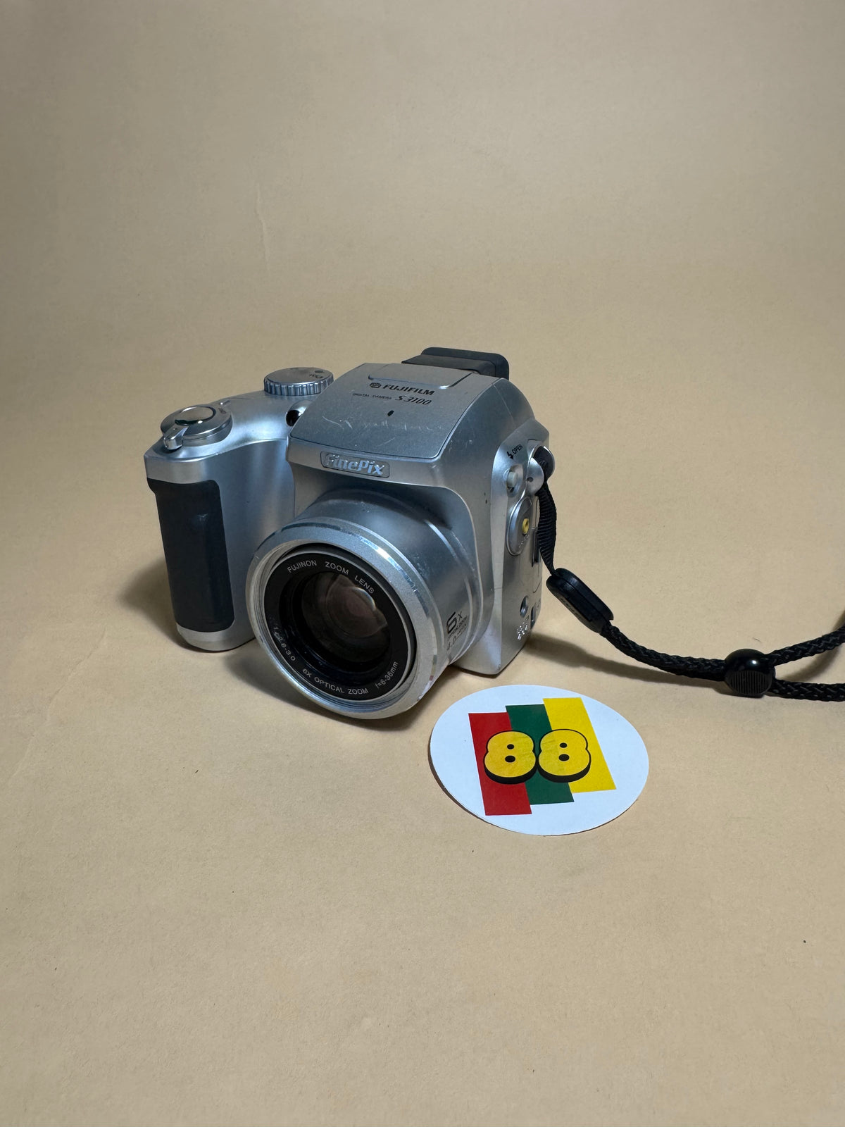 Fujifilm FinePix S3100 Digital Camera (Silver)