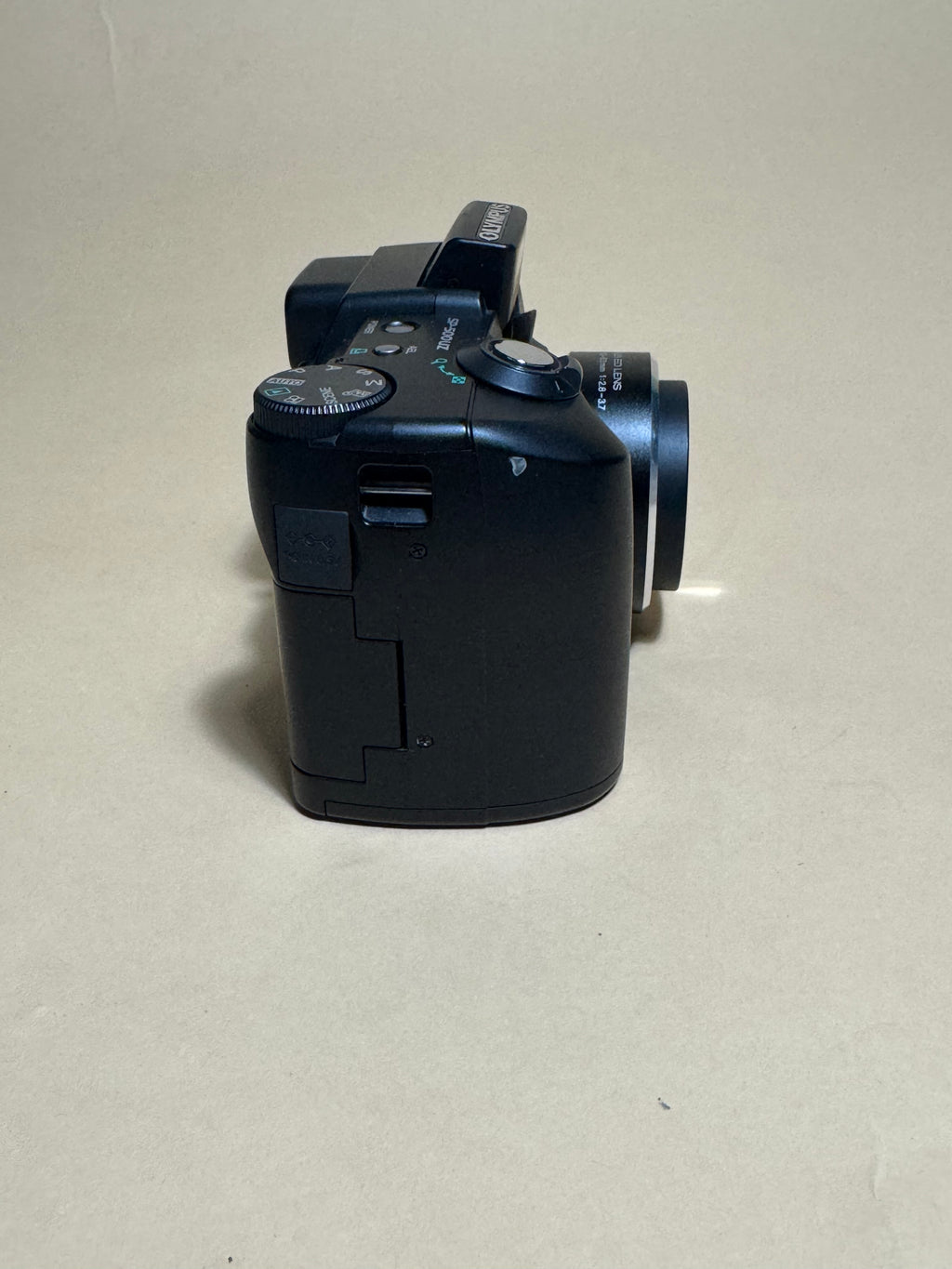 Olympus SP-500UZ 6MP Digital Camera (Black)