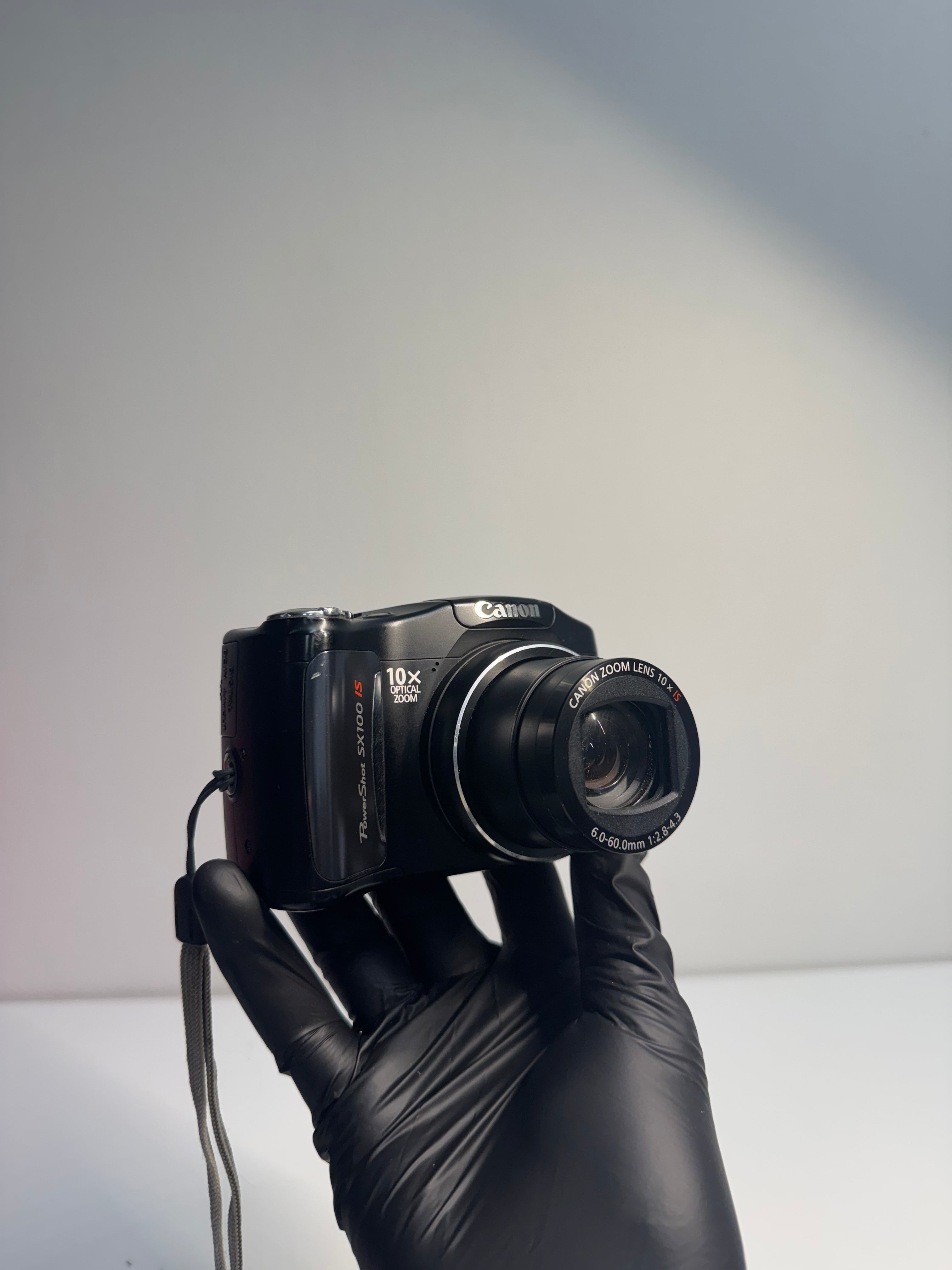 Canon PowerShot SX100 IS - Black