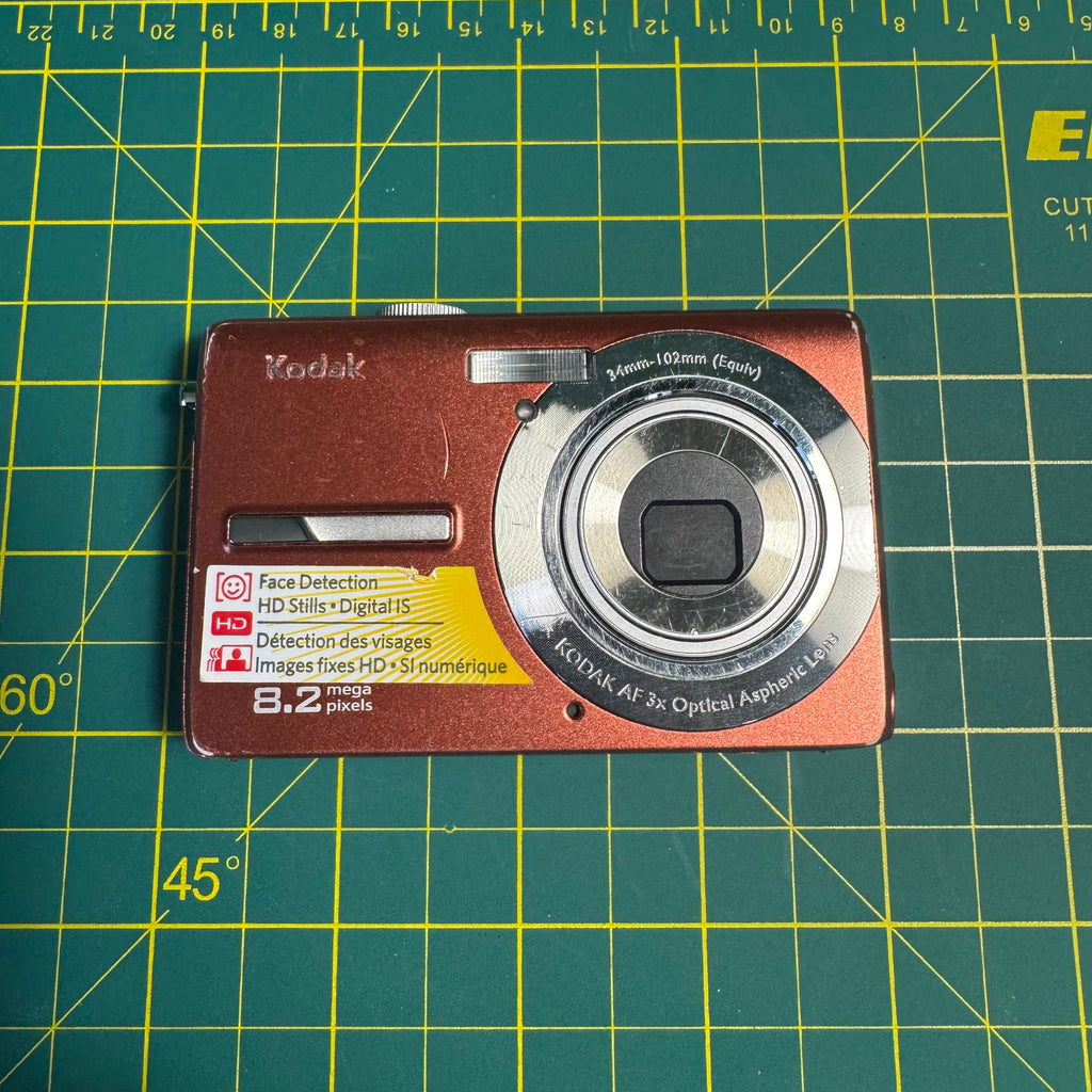 Kodak EasyShare M863 8.2MP Digital Camera (Copper)