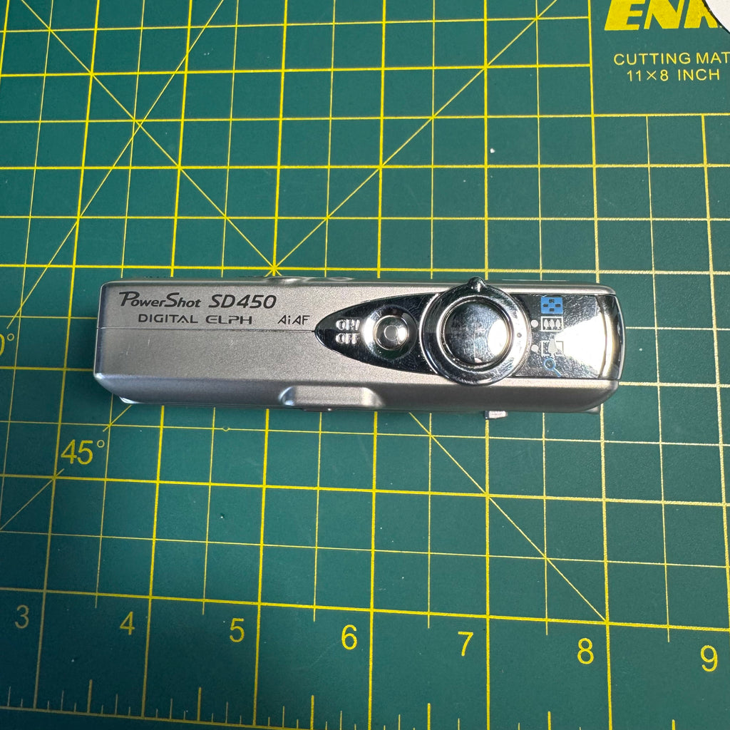 Canon PowerShot SD450 Digital Elph 5MP Digital Camera (Silver)