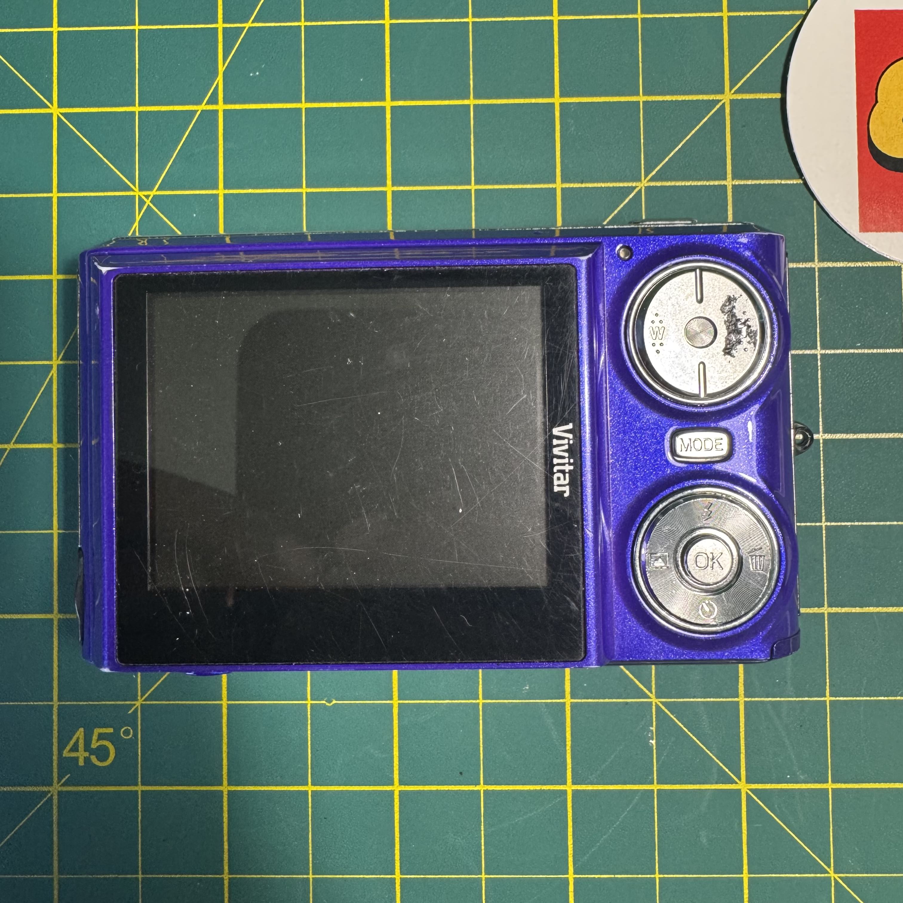 Vivitar ViviCam 8225 8.1MP Digital Camera (Purple)