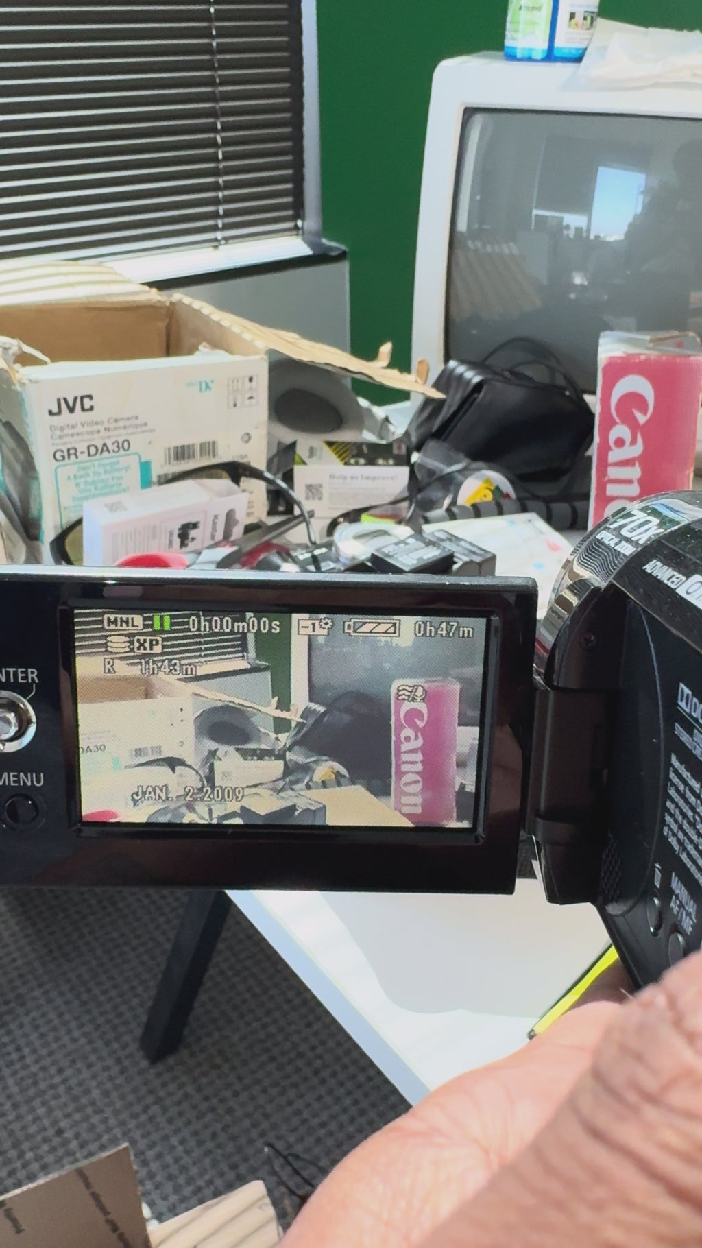Panasonic SDR-H80P SD/Hard Disk Video Camera (Black)